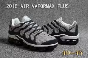 air vapormax plus baskets basses gray black